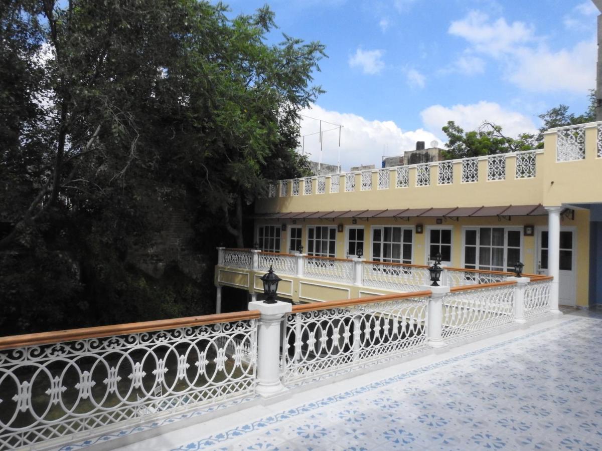 Hotel Jai Niwas Jaipur Luaran gambar