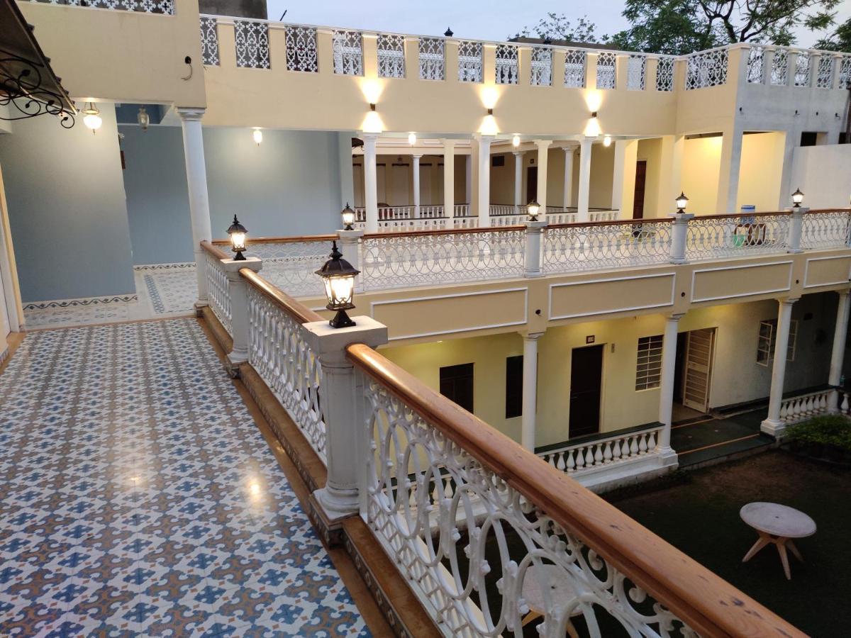 Hotel Jai Niwas Jaipur Luaran gambar