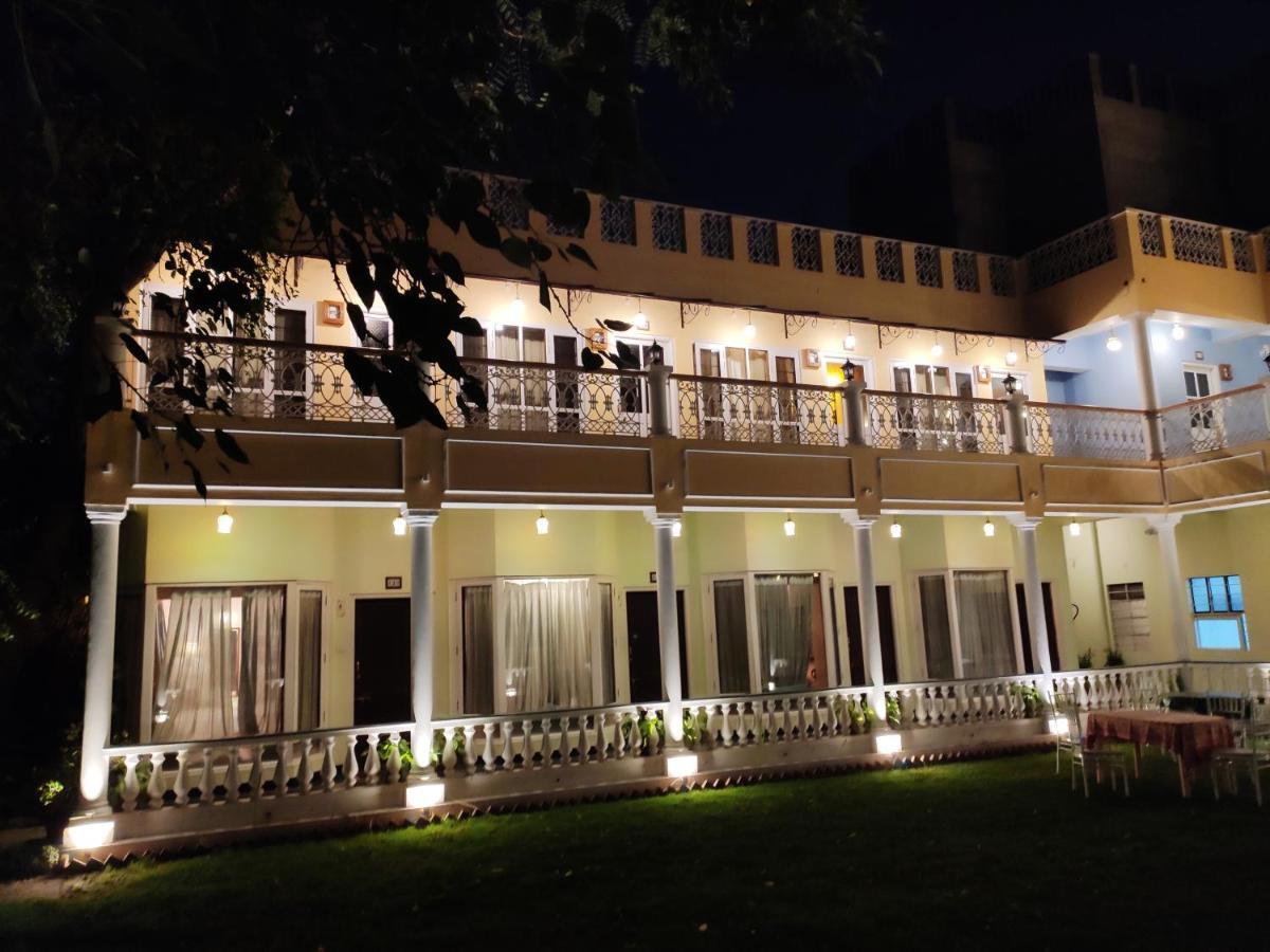 Hotel Jai Niwas Jaipur Luaran gambar