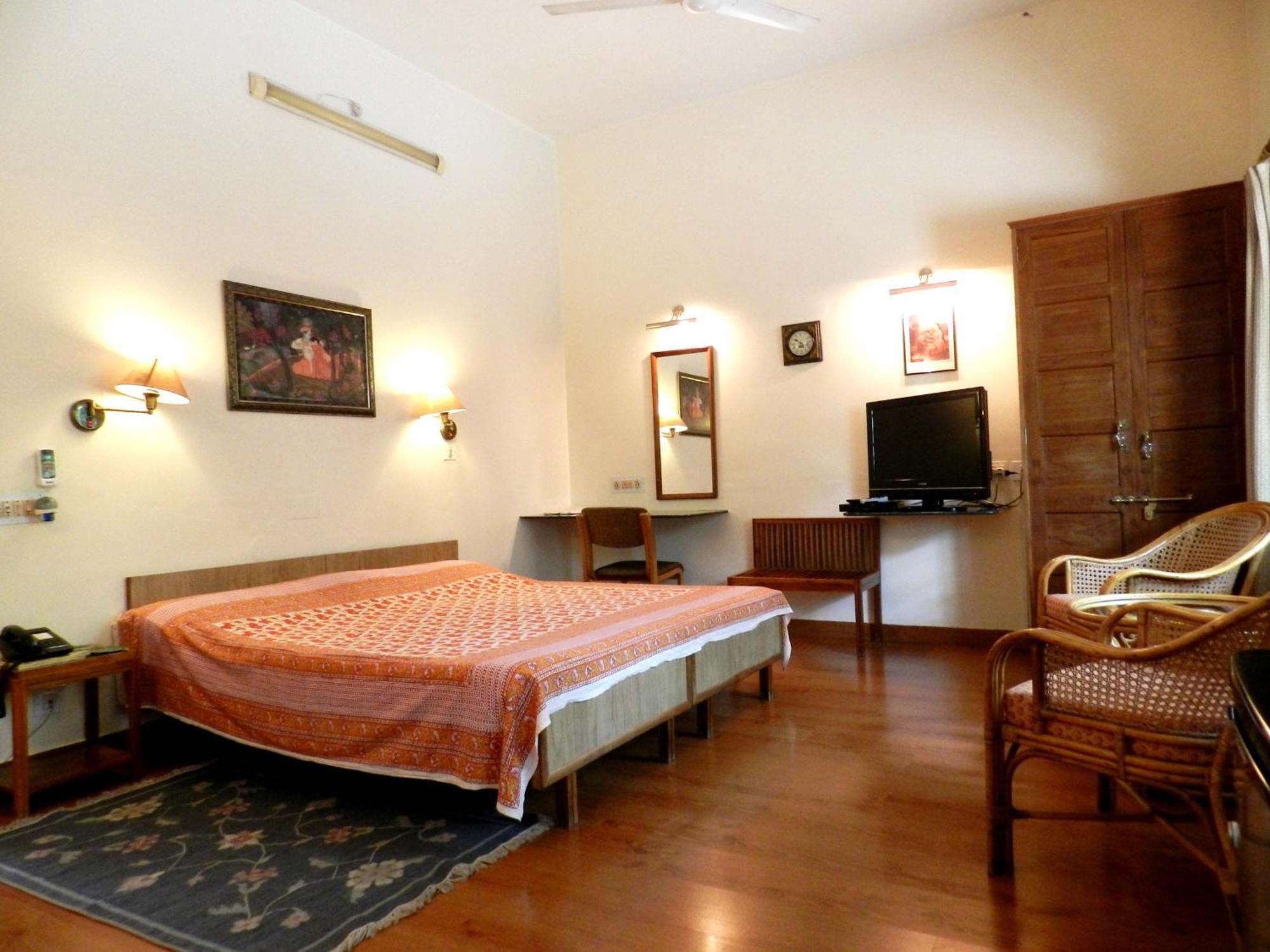 Hotel Jai Niwas Jaipur Luaran gambar