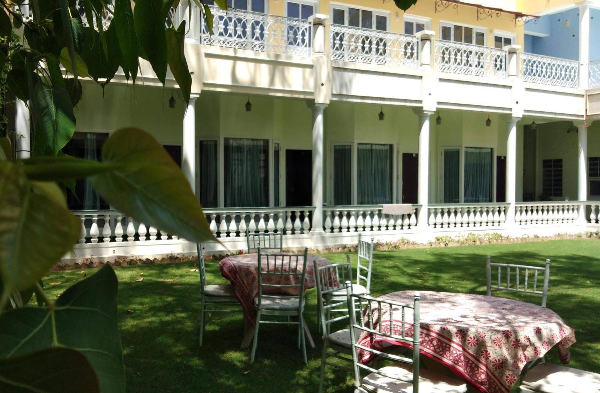 Hotel Jai Niwas Jaipur Luaran gambar