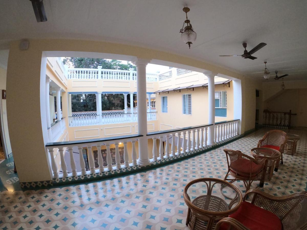 Hotel Jai Niwas Jaipur Luaran gambar